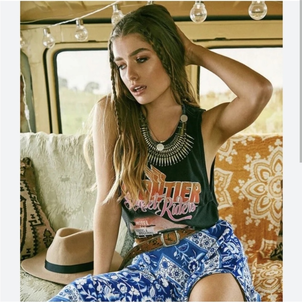 Spell Sunset Riders Singlet